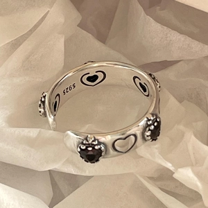 S925 sterling silver open ring with black heart gems and gothic hollow heart design