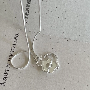 Minimalistische 925 Sterling Silber Halskette mit Blumen-OT-Verschluss und Schlangenkette