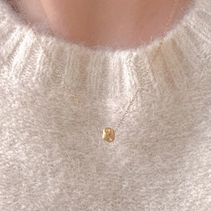 Minimalist 925 sterling silver brushed square necklace with hammer texture gold pendant