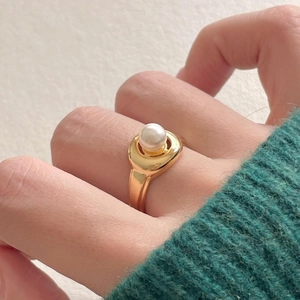 Vintage 925 sterling silver pearl open ring with elegant polished gold finish
