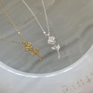 Elegant 925 sterling silver rose flower necklaces in gold and silver finishes