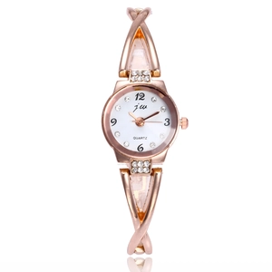 Orologio al quarzo da donna in oro rosa con cristalli e cinturino in acciaio sottile