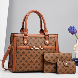 Ensemble 3 pièces marron avec grand cabas, pochette et porte-monnaie à chaîne dorée