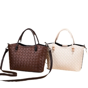 Borse tote minimaliste in ecopelle intrecciata marrone scuro e beige con tracolla