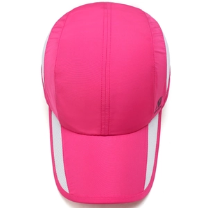 Quick-dry outdoor sun hat in pink with breathable white mesh panels and sports logo