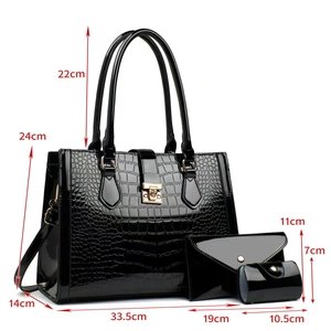Three-piece black crocodile pattern handbag set with detailed size dimensions in cm