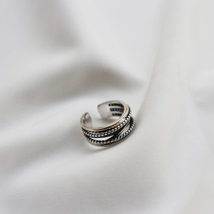 Vintage S925 sterling silver twisted rope ring with oxidized finish and open adjustable band