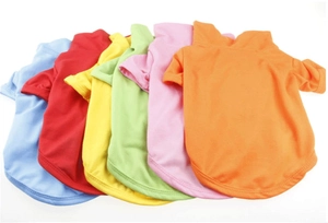 Close-up of cotton pet POLO shirts in six candy colors stacked in a fan shape