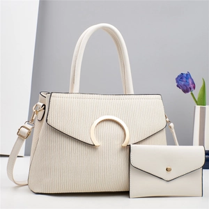 Women Shoulder Bag And Pouch PU Leather Pleated Ribbed Large Capacity Crossbody Handbag With Gold Hardware Street Fashion