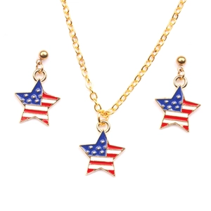 Auffälliges USA-Flaggen Schmuckset mit goldenem Sternenanhänger und Ohrringen