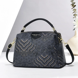Elegante borsa a mano da donna con motivo a nuvole cinesi e dettagli dorati