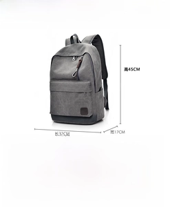 Size guide for canvas backpack showing dimensions height 45cm, length 32cm, width 17cm
