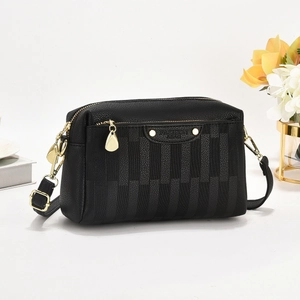 Women Shoulder Bag PU Leather Striped Texture Crossbody Handbag With Golden Hardware Casual Elegant Travel Purse