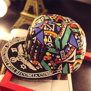 Casquette snapback à bord plat avec motifs tribaux colorés et broderie 3D DIV lettrage