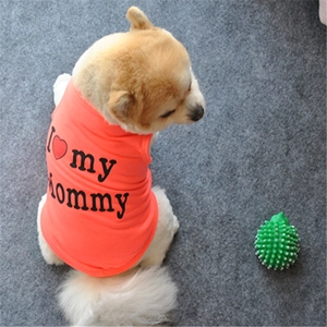 Detail of coral red pet vest with I Love My Mommy print on soft cotton fabric