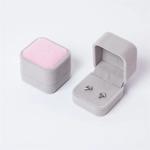 Elegant velvet jewelry box for earrings and rings featuring gray and pink contrast design