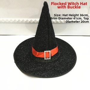 Chapeau de sorciere noir avec ruban rouge et boucle pour fete de costume d'Halloween.