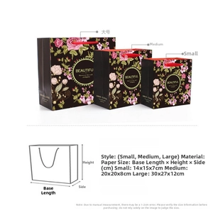 Size chart for floral heart gift bags showing small, medium, and large dimensions in cm