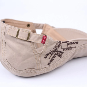 Béret rétro en coton kaki pour hommes avec broderie latérale et boucle en métal réglable