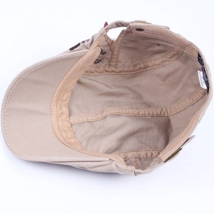 Béret rétro en coton kaki pour hommes avec broderie et boucle de réglage métallique
