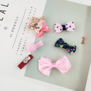 Detail of 6pcs cute princess hair clips set with pink bows and crown for little girls
