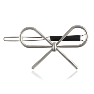 Minimalist matte silver metal bow hair clip with anti-slip black grip for women