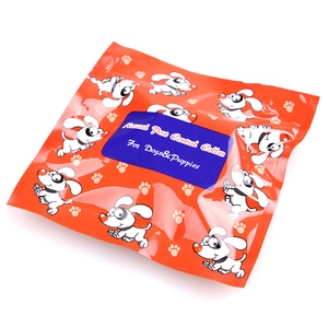 Emballage de collier anti-puces naturel pour chiens et chiots en sac plastique rouge