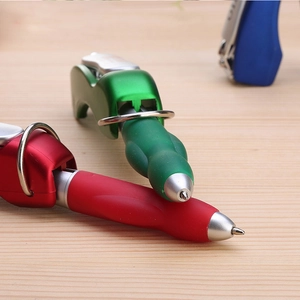 Penne ergonomiche pieghevoli con tagliaunghie e logo Office su tavolo di legno