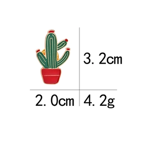 Technical size chart for enamel cactus brooch showing height 3.2cm and weight 4.2g