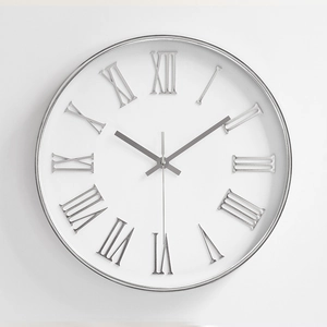 Horloge murale moderne de 12 pouces argentée avec cadran blanc et chiffres romains 3D