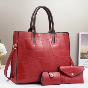 Set di 3 borse rosse con motivi geometrici, borsa tote, pochette e porta carte
