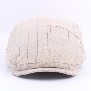 Breathable striped ivy cap in beige cotton blend with classic British style and sun protection