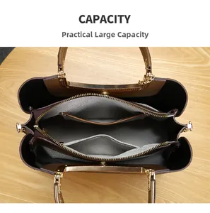 Vista superior del bolso tote con gran capacidad y diseño de múltiples compartimentos