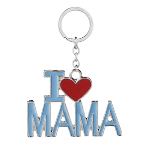 Détail du porte-clés I Love Mama en alliage avec cœurs en émail rouge et bleu sur blanc