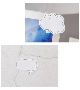 Cloud-shaped memo stickers showing usage on monitor and wall with handwritten notes