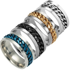 Detailansicht drehbarer Kettenringe in Blau, Gold und Silber für Paare
