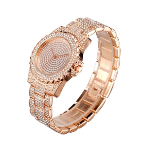 Elegante orologio da donna al quarzo in oro rosa con quadrante stellato di diamanti