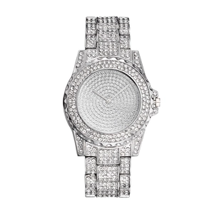 Orologio al quarzo da donna con cinturino in acciaio argento e quadrante stellato di strass