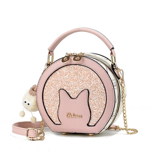 Borsa a tracolla gatto rosa e bianca con catena dorata e portachiavi in peluche