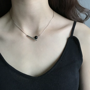 Minimalist 925 sterling silver collar necklace with silver bar and black onyx pendant