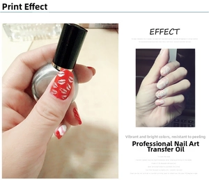 Detail von hochpigmentiertem Nagelstempel-Öl mit Spitzen- und Lippenmustern auf Nägeln