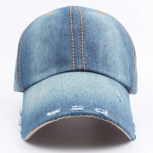 Berretto da baseball in denim vintage con cuciture arancioni e bordi usurati sfilacciati