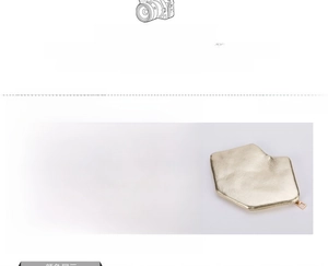 Lip-shaped gold PU leather coin purse showing dimensions 17x11.5cm for storage