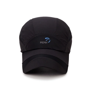 Atmungsaktive schwarze Mesh-Baseballkappe mit Logo für Outdoor-Sonnenschutz