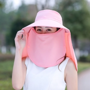 Cappello da sole rosa con maschera facciale e protezione per il collo integrata