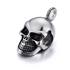 Vintage silver skull pendant necklace in retro punk style made of titanium steel