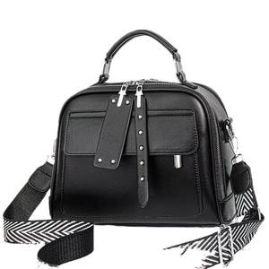 Klassieke zwarte crossbodytas voor dames met een stijlvolle brede schouderriem