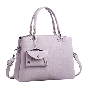 Borsa a mano da donna lavanda in pelle con mini portamonete coordinato e tracolla