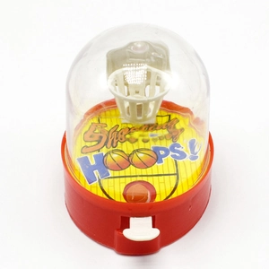Mini-Basketball-Spielzeug für Kinder mit roter Basis und klarer kugelförmiger Kuppel