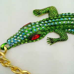 Vintage crystal crocodile necklace with green rhinestones and golden chain jewelry